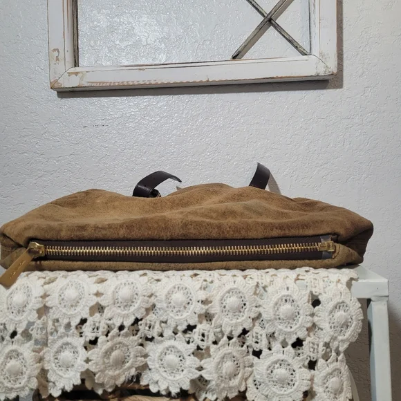 Michael Kors Brown Soft Suede Leather Shoulder Tote Bucketbag Adjustable Straps - Picture 6 of 13